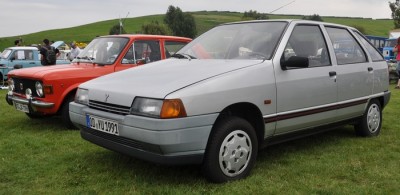 yugo1.jpg (71.31 KiB) 4742 mal betrachtet yugo1.jpg