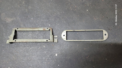 Anbaurahmen Original und meiner.jpg