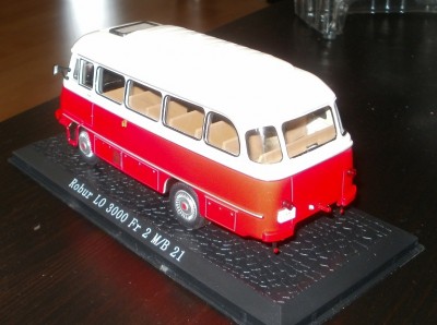 Robur Bus 2.jpg